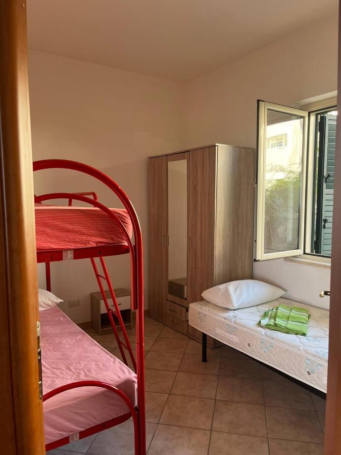 Bilocale Vista Mare Sul Lungomare Apartman Siderno Kültér fotó